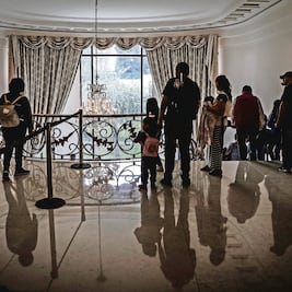 Compran petates para "Roma" en Los Pinos