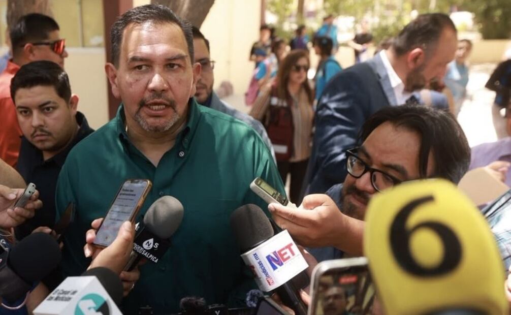Alcalde de Ciudad Juárez dejará temporalmente el cargo; competirá por coordinación de Morena en Chihuahua.
Foto: Especial.