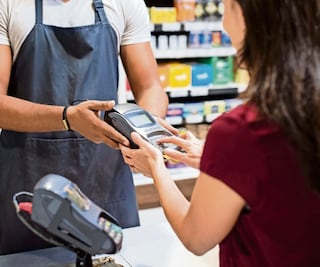 Aumenta la morosidad en tarjetas de grandes bancos