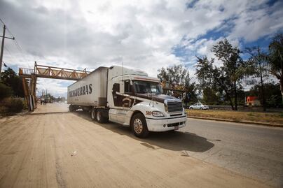 Discrepan gobierno y empresarios por cifras de robos a transportistas
