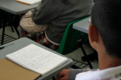 Retienen papeles a dos niños y se quedan sin ninguna escuela