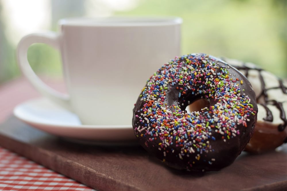 Con esta receta obtendrás 15 donas cubiertas de chocolate / Foto: Pixabay