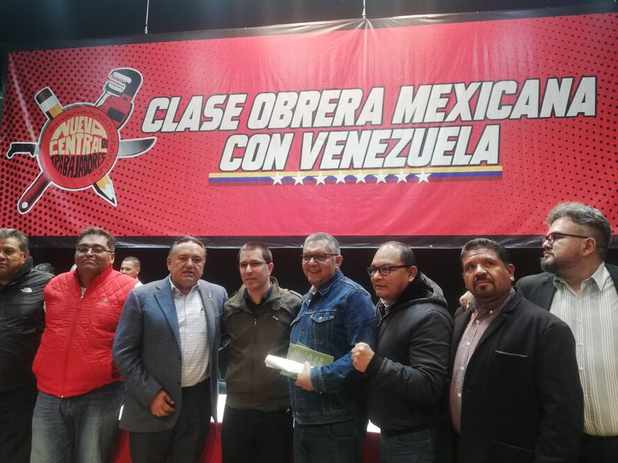 Reunión de representantes del gobierno de Venezuela con el Sindicato Mexicano de Electricistas. Foto: Teresa Moreno