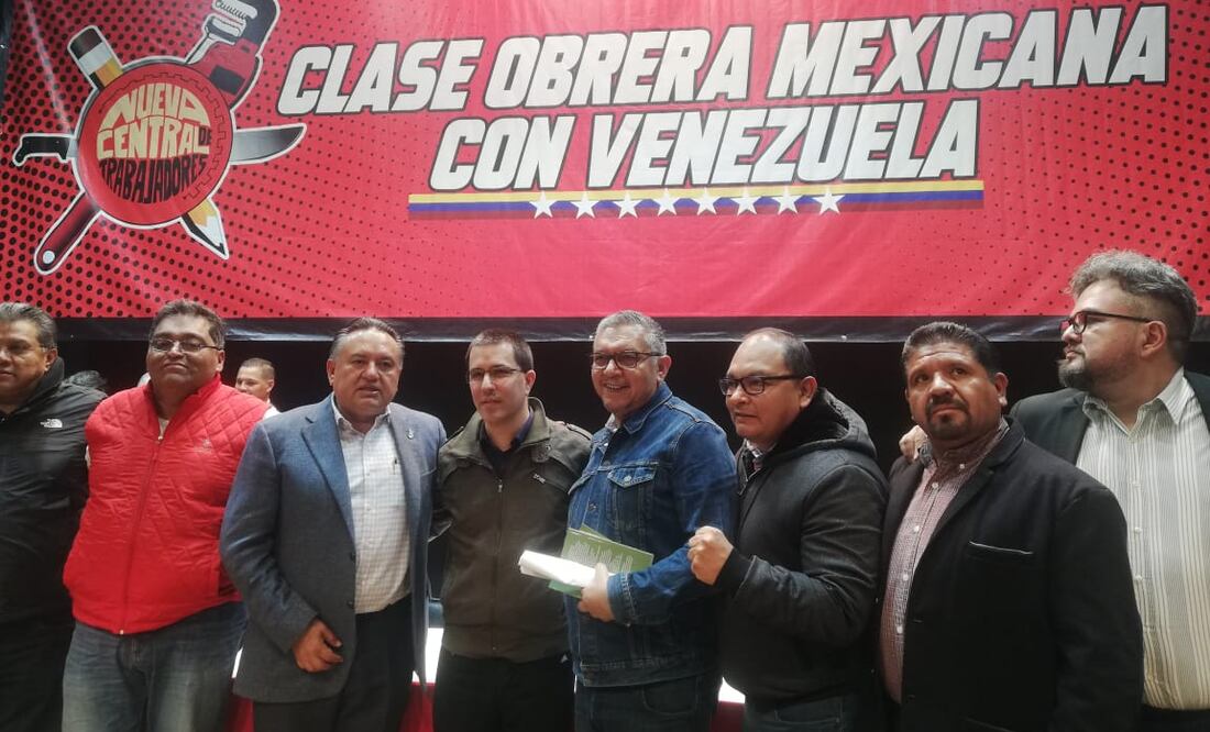 Reunión de representantes del gobierno de Venezuela con el Sindicato Mexicano de Electricistas. Foto: Teresa Moreno