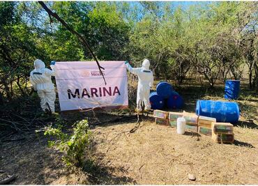 Marina destruye laboratorio clandestino en Sinaloa; asegura precursores químicos para elaboración de drogas sintéticas