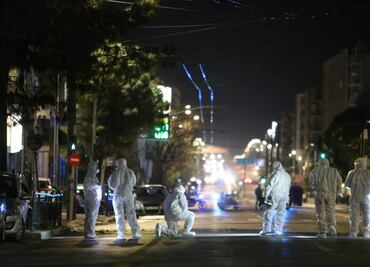 Explota bomba en el centro de Atenas; detonación fue anunciada previamente por un desconocido