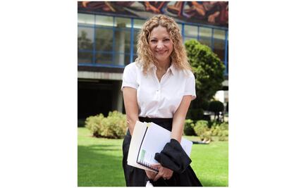 Tras reconocer que CEAV no tiene ni para el teléfono, Mara Gómez alista renuncia