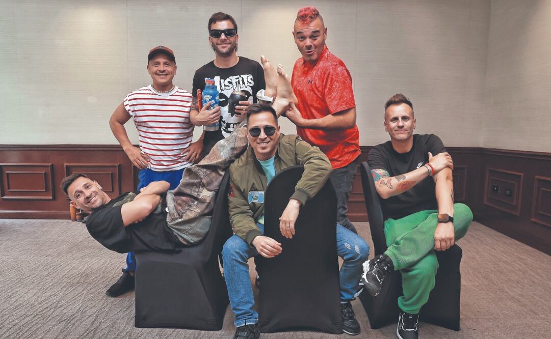 El grupo mantiene un estrecho vínculo con México; ha tocado con Panteón Rococó y Maldita Vecindad.
Su sello circense hace de cada show una carpa compartida. Fotos: de Fernanda Rojas. El Universal