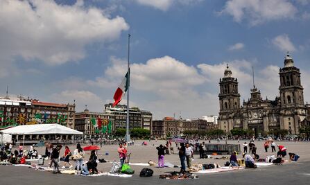 “Pese a promesas, no tenemos un espacio de venta”, acusa líder de artesanos reubicados de Paseo de la Reforma