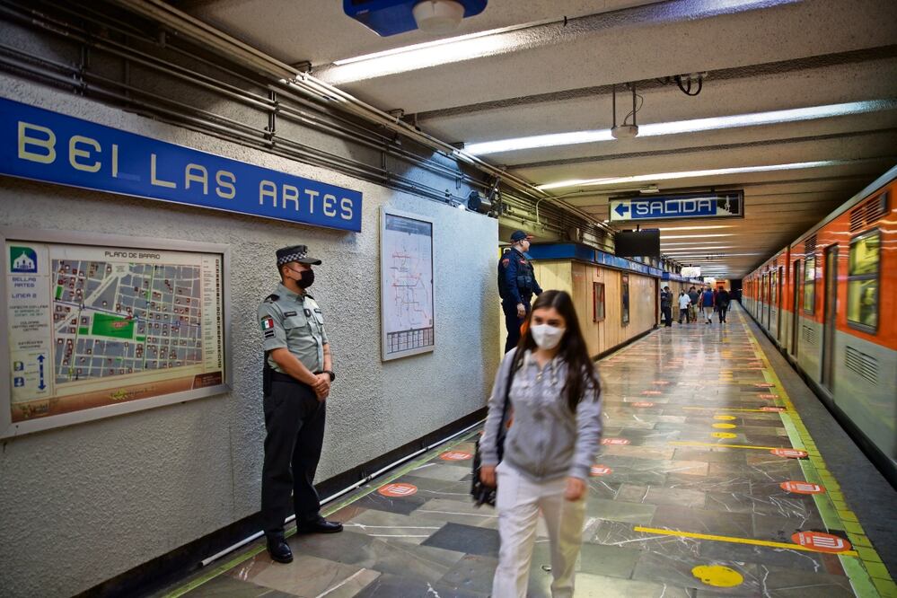 El despliegue de la Guardia Nacional en el Metro redujo 70% los hechos “atípicos” y el robo de cable, según autoridades. Foto: Archivo / EL UNIVERSAL