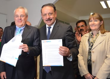 Durán se registra como aspirante del PAN en Edomex