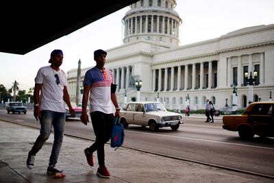 Denuncian arresto de cubanos en EU con visa de turista