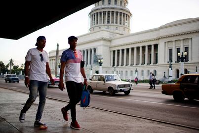 Denuncian arresto de cubanos en EU con visa de turista