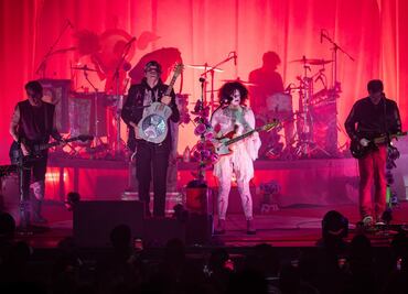 Arcade Fire estrena en México su nuevo disco "Pink Elephant"