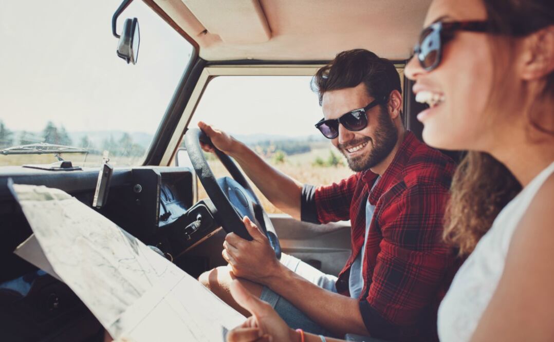 El consumo de combustible supone una mayor inversión al viajar en un vehículo propio. (Foto: Istock)