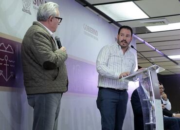 Sinaloa destina 25 millones a cooperativas camaroneras; Rocha Moya extiende beneficios a músicos de Culiacán