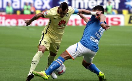 Cruz Azul iguala de último minuto con América
