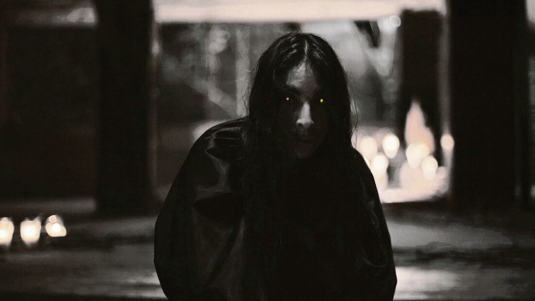 Eran brujas se sitúa en un hotel donde la gente muere de repente. Foto: Dinamogeno Films