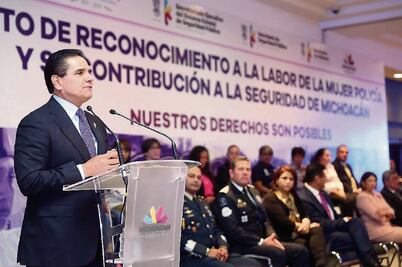 Reconoce Aureoles labor de mujeres policías 