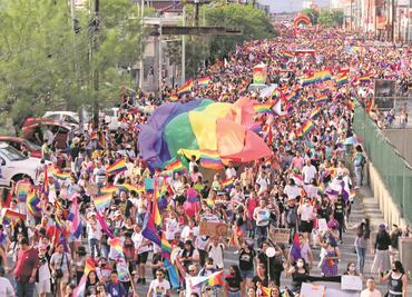 Arcoíris LGBT se despliega en el país; exigen inclusión
