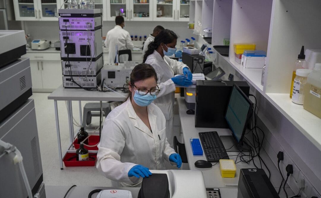 Laboratorio de vacunas. Imagen ilustrativa. Foto: AP, archivo