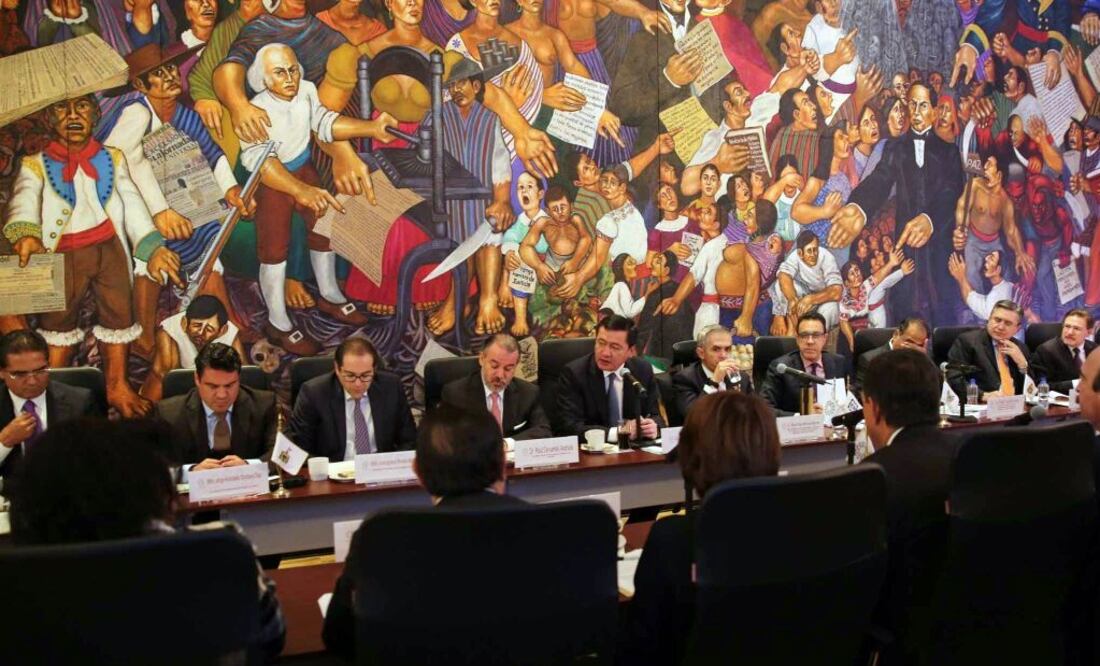 El titular de Gobernación dirige un mensaje a los integrantes de la Conago. /Especial