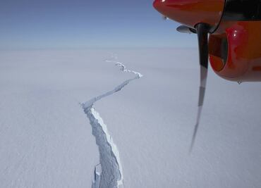 Se cumple temor de científicos: se desprende un iceberg del tamaño de Londres