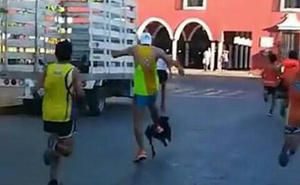 Maratonista patea a perro durante una competencia 