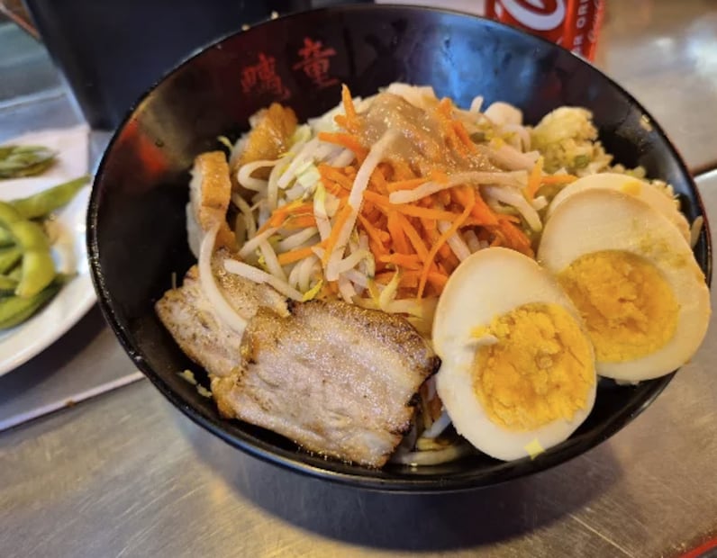 En este establecimiento el ramen puede llegar a pesar hasta 1 kg. Foto: Usuario de Google Randall Toledo