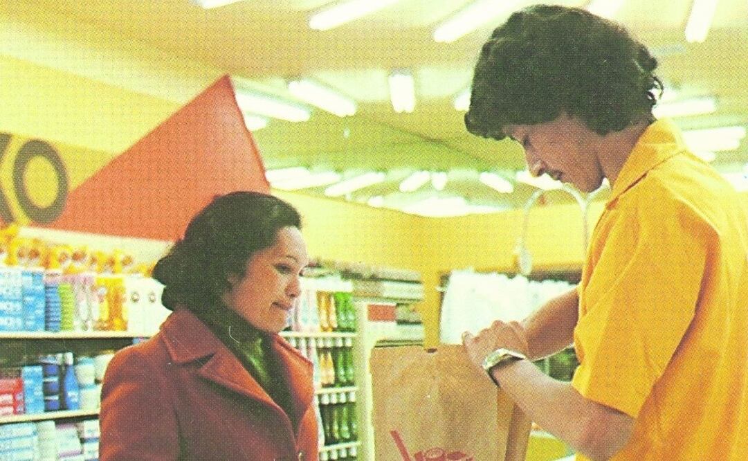 La cadena de tiendas Oxxo cumple este año 45 años en el país. En la imagen una sucursal de 1978. Foto: Especial