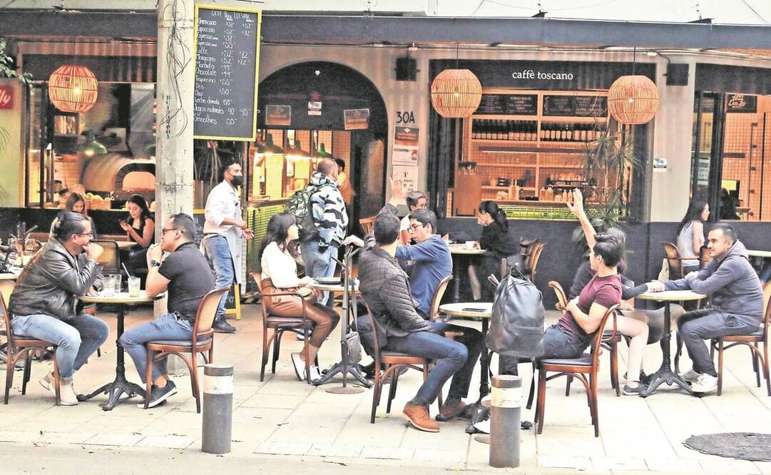 Restauranteros sufren ahora por el alza de precios y el limitado aforo permitido. Foto: ARCHIVO EL UNIVERSAL