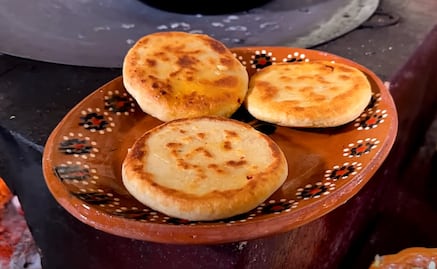 Receta de gorditas tapadas de chorizo con queso de Doña Ángela 