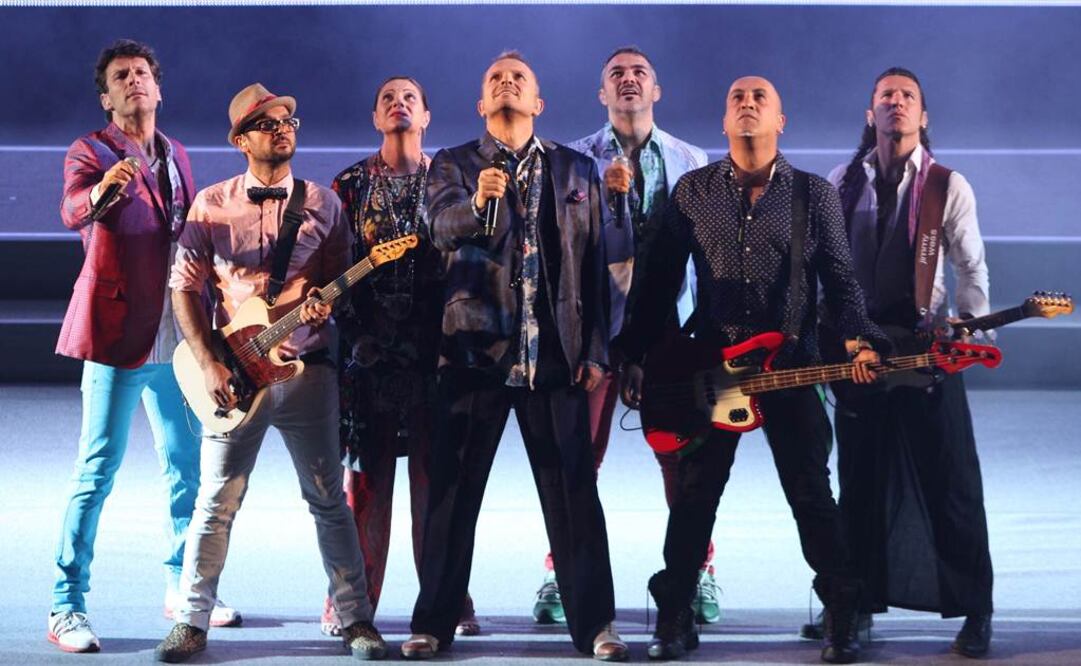 Bosé le abre puertas a sus coristas