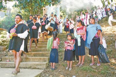 Buscan sancionar difusión de mensajes racistas