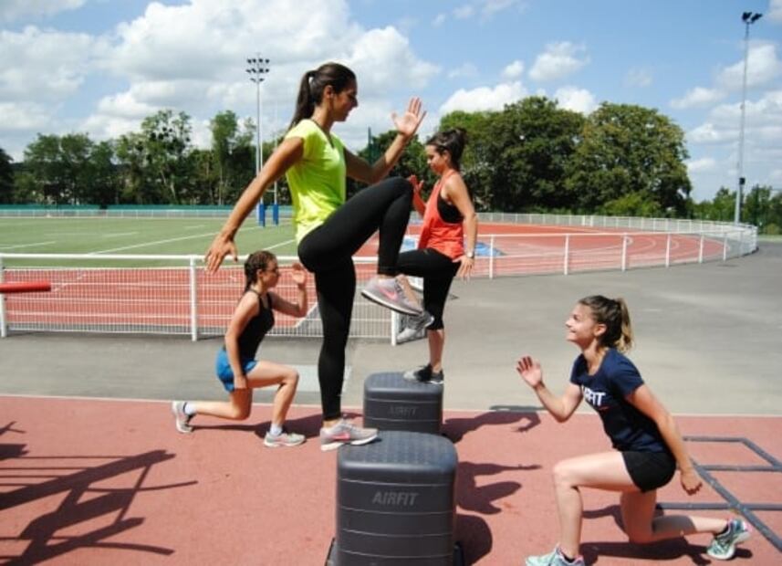 Alimentos que deben estar en tu dieta para tener un equilibrio hormonal femenino