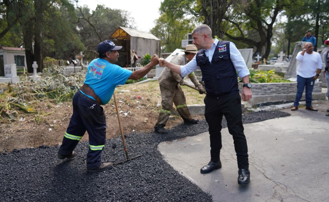 Mauricio Tabe pone en marcha un operativo de seguridad y de limpieza en panteones de la demarcación por las celebraciones del Día de Muertos (30/10/2024). Foto: Especial