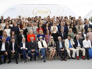 Mexicanos posan en foto histórica de Cannes