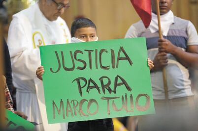 Procesan a policía por homicidio de migrante