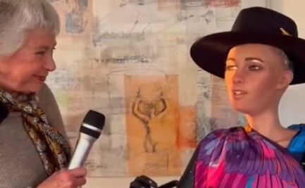 VIDEO ¿El futuro es femenino? Humanoide responde a senadora Olga Sánchez Cordero