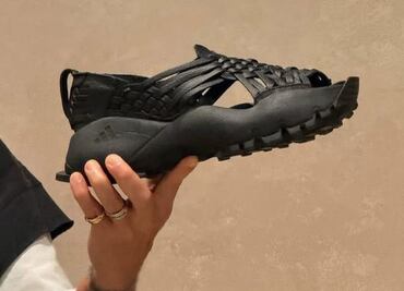 Adidas acepta reparar el daño a comunidad de Villa Hidalgo Yalálag por plagio de calzado tradicional