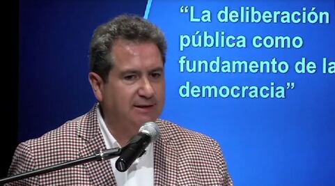 Destaca Curzio importancia de oratoria en democracia