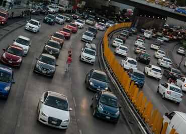 Autos con engomado azul no circulan este viernes 27 de diciembre