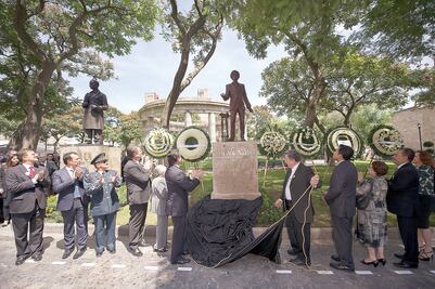 Arreola, a la Rotonda de los Jaliscienses Ilustres