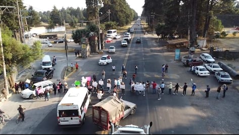 Tras 19 horas de bloqueo por imposición de candidato, simpatizantes de Morena liberan carretera México-Cuautla 