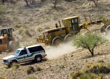 Mexicano se hace pasar por policía y lo detienen con metanfetamina en California
