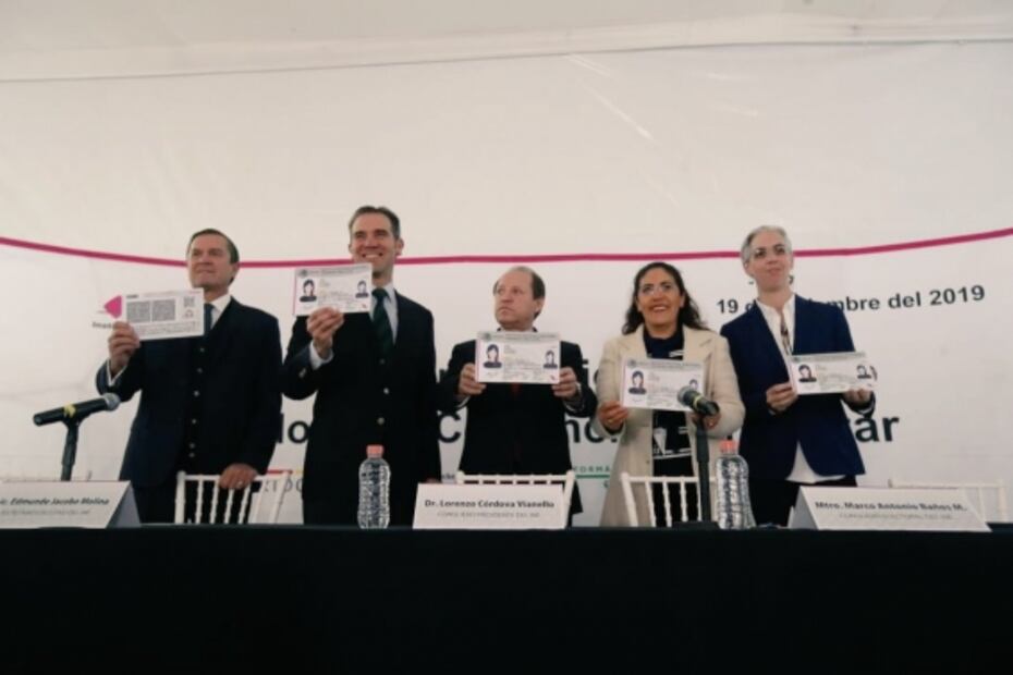 Nueva credencial del INE con códigos QR para verificar datos