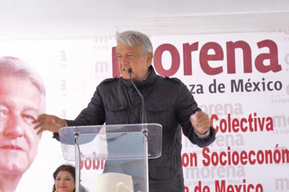 El dirigente nacional de Morena, de gira por el estado de Tlaxcala, afirma que sus oponentes buscan hacer una reforma electoral, con el fin de que ya no aparezca en los medios de comunicación (TOMADA DE FACEBOOK)
