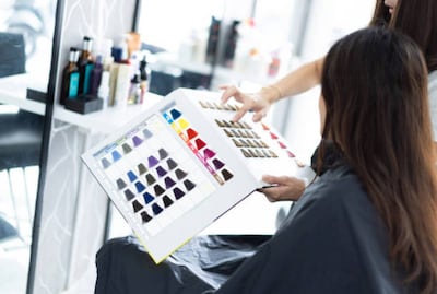 Cómo elegir el tono de tinte ideal según tu edad