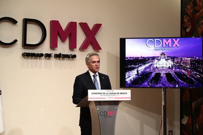 Las "decisiones políticas" las tomaré después de febrero: Mancera