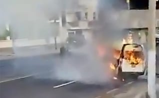 Dos ataques armados en Acapulco dejan cuatro personas muertas y ocho heridos; incendian camioneta de transporte público 